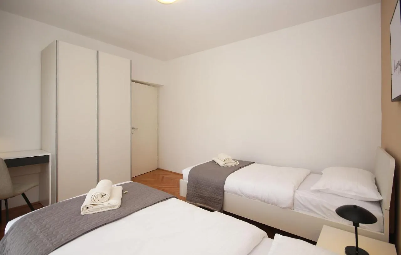 Apartman Nonno Pula 0*,